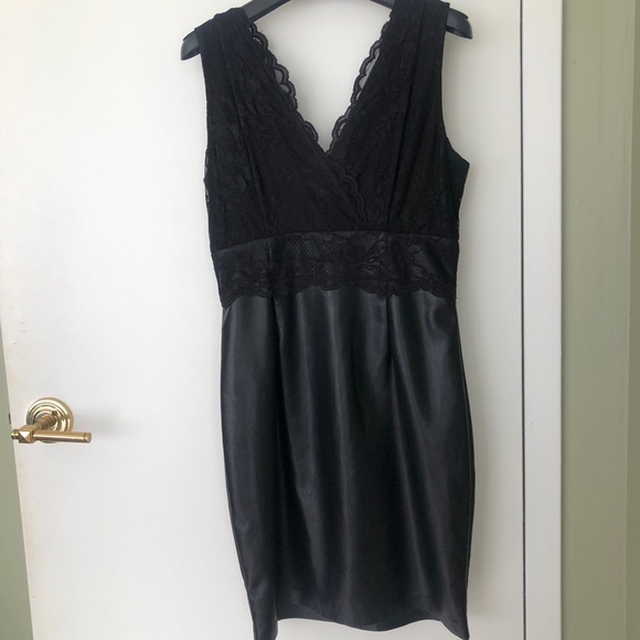 Dress - Picture 2 of 3